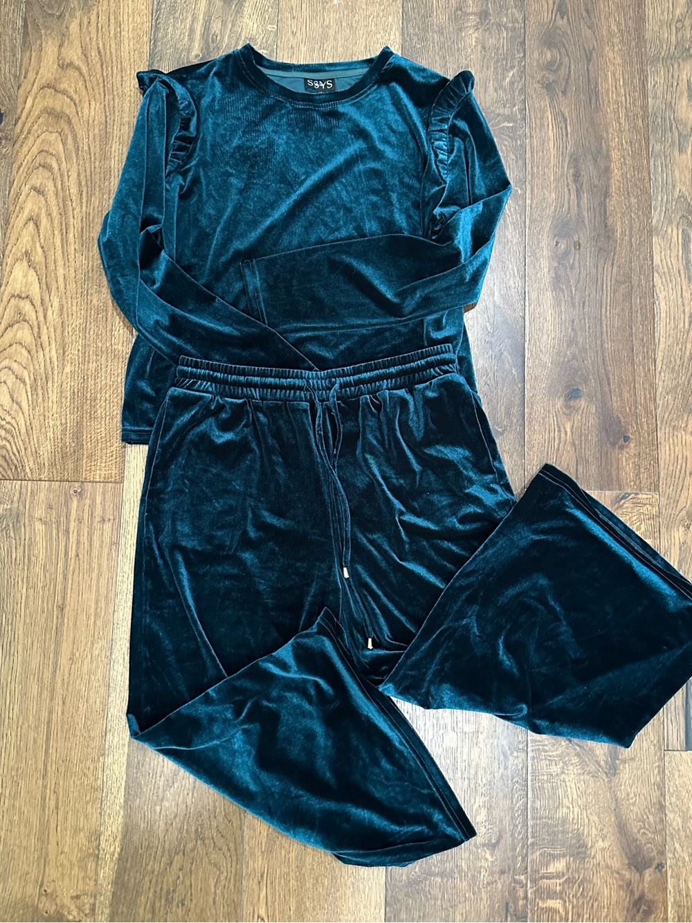 Ssys Velvet Drawstring Wide Crop pants & Ruffle Shoulder Top - Teal Green